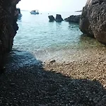 Salt アパート *