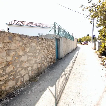 Apartman Salt Mali Drvenik