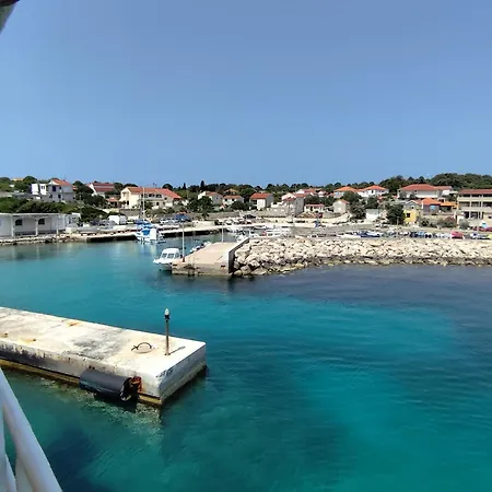 Apartman Salt Mali Drvenik